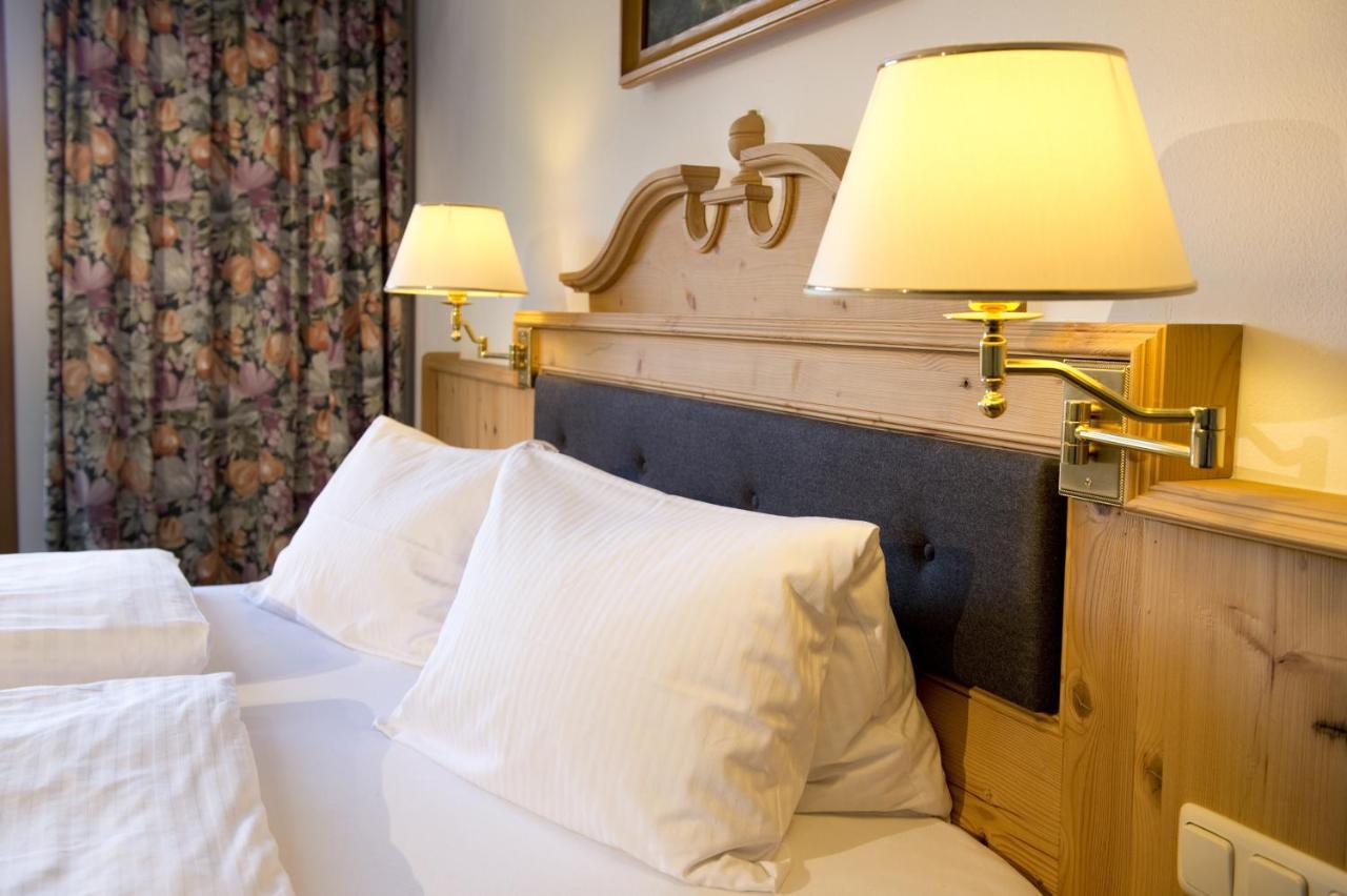 Hotel Wiesenegg Aurach bei Kitzbuehel Kamer foto